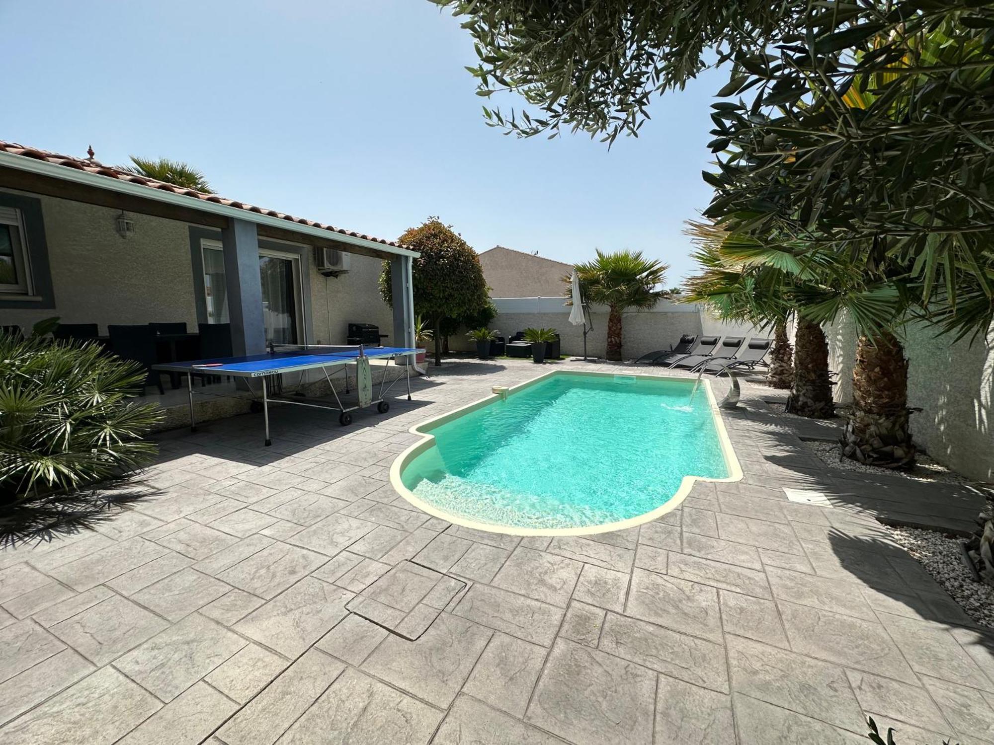 Villa Piscine De La Garrigue Florensac Exteriér fotografie